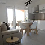 Apartment With Parking Space Okrug Gornji, Ciovo - 13859