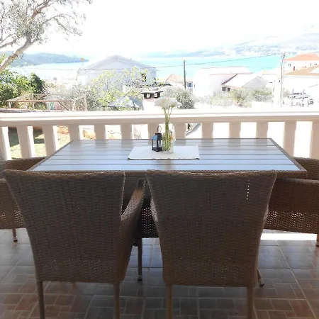 With Parking Space Okrug Gornji, Ciovo - 13859 *